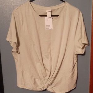 NWT crop tee